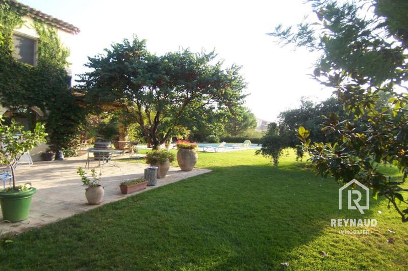 Maison - 198 m² - 7 pièces