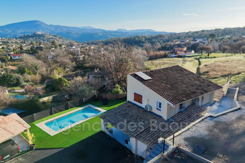 Maison - 136 m² - 5 pièces