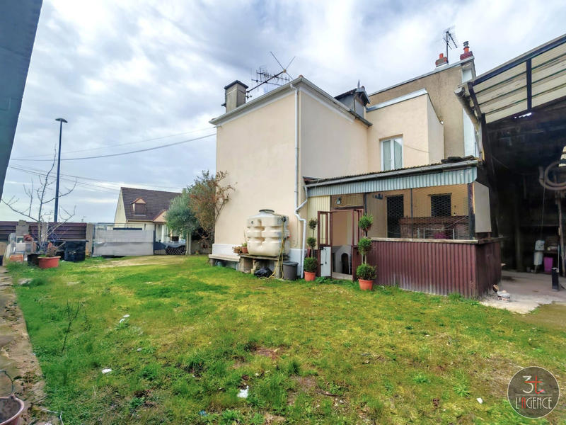 Maison - 88 m² - 4 pièces