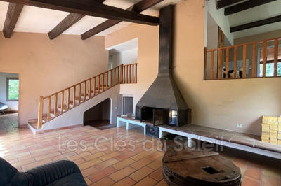 Maison - 180 m² - 6 pièces