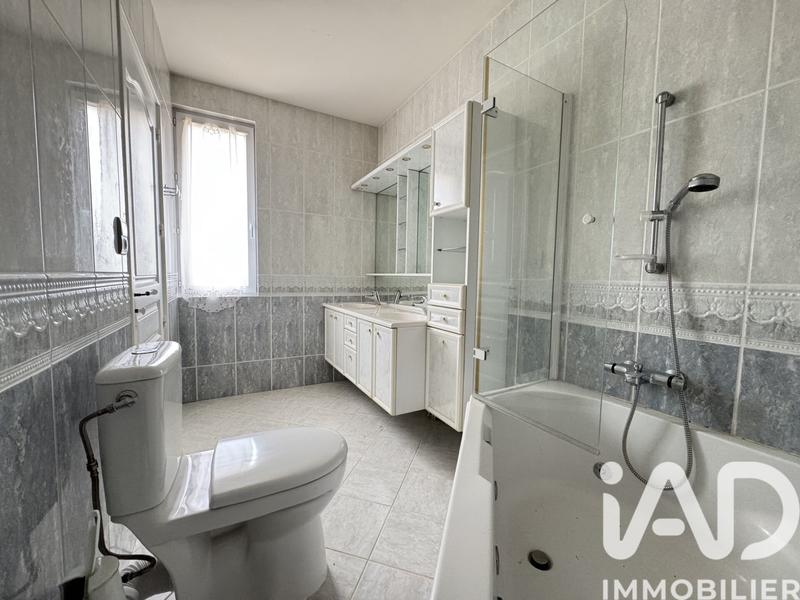 Maison - 293 m² - 9 pièces