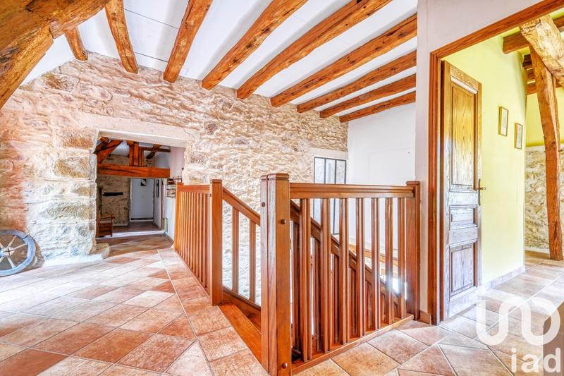 Maison - 281 m² - 10 pièces