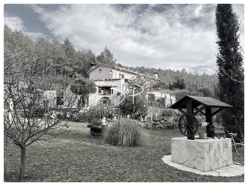 Maison - 138 m² - 7 pièces