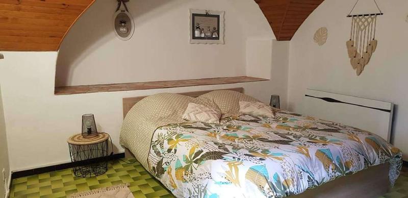 Maison - 280 m² - 9 pièces