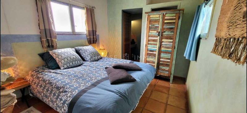 Mas - 580 m² - 20 pièces