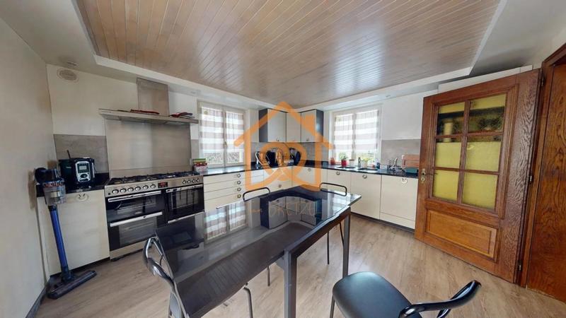 Maison - 128 m² - 5 pièces