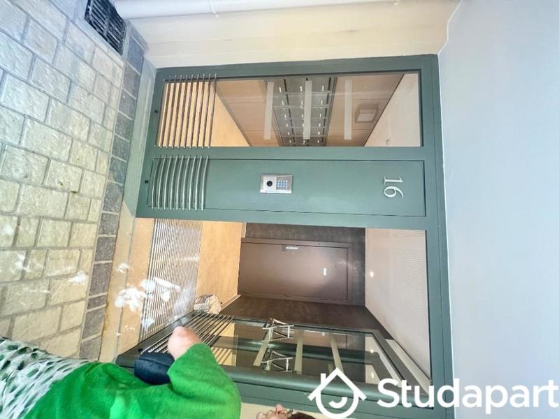 Chambre - 16 m² - 1 pièce