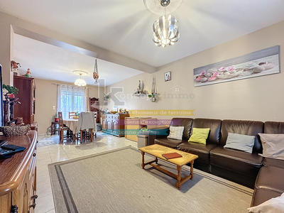 Maison - 128 m² - 7 pièces