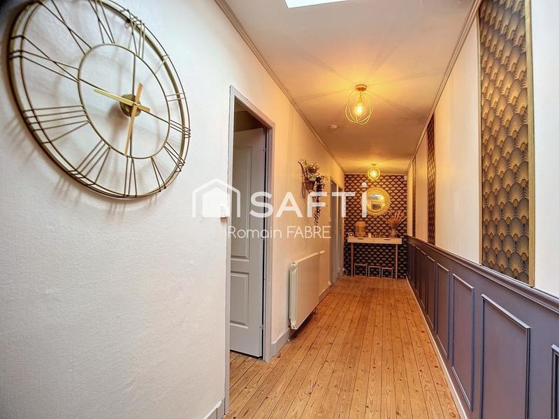 Maison - 280 m² - 8 pièces