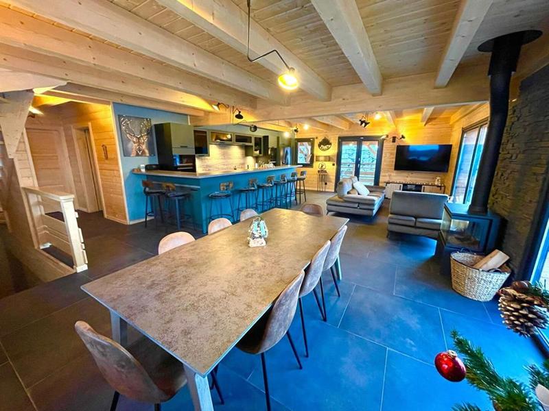 Demeure - 218 m² - 9 pièces