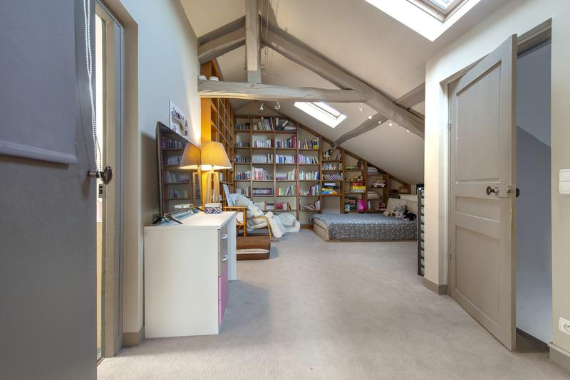 Maison - 210 m² - 8 pièces