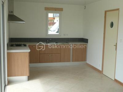 Maison - 85 m² - 4 pièces