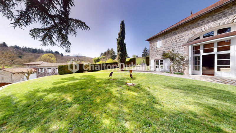 Maison - 380 m² - 7 pièces