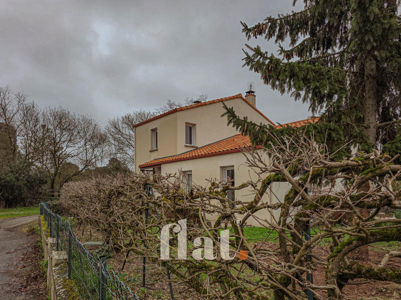 Maison - 160 m² - 6 pièces