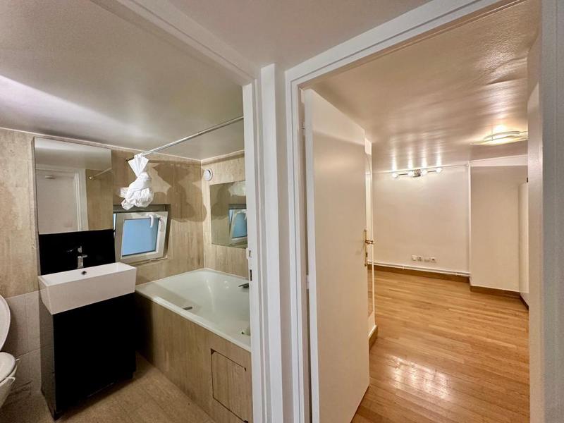 Appartement - 100 m² - 4 pièces