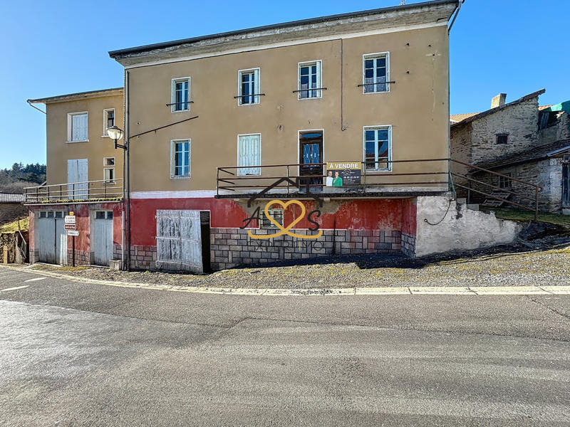 Maison - 322 m² - 20 pièces