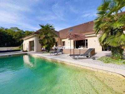 Villa - 475 m² - 10 pièces