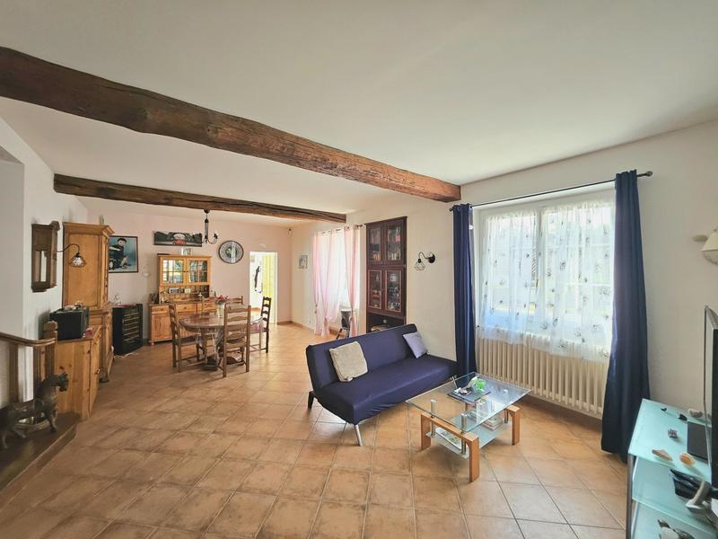 Maison - 200 m² - 10 pièces