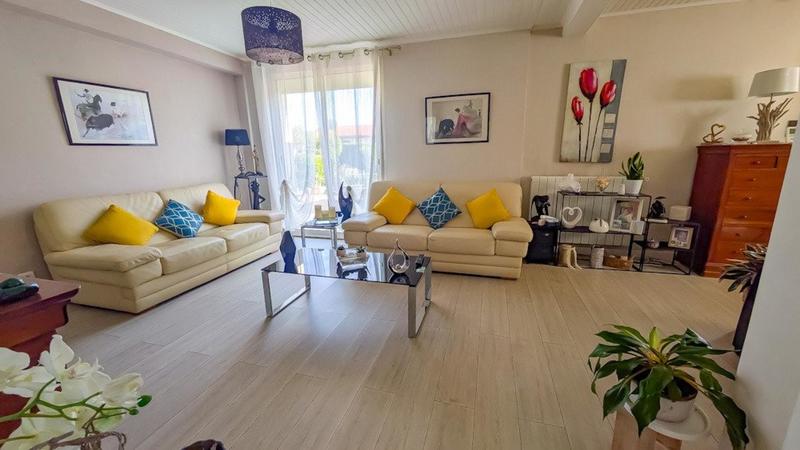 Maison - 172 m² - 7 pièces