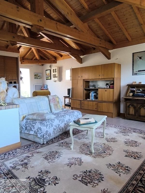 Maison - 157 m² - 8 pièces