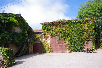 Maison - 267 m² - 10 pièces