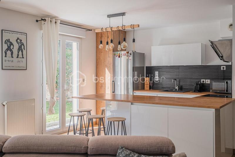 Appartement - 79 m² - 3 pièces