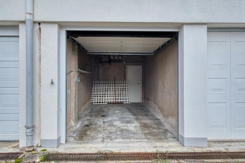 Appartement - 178 m² - 10 pièces