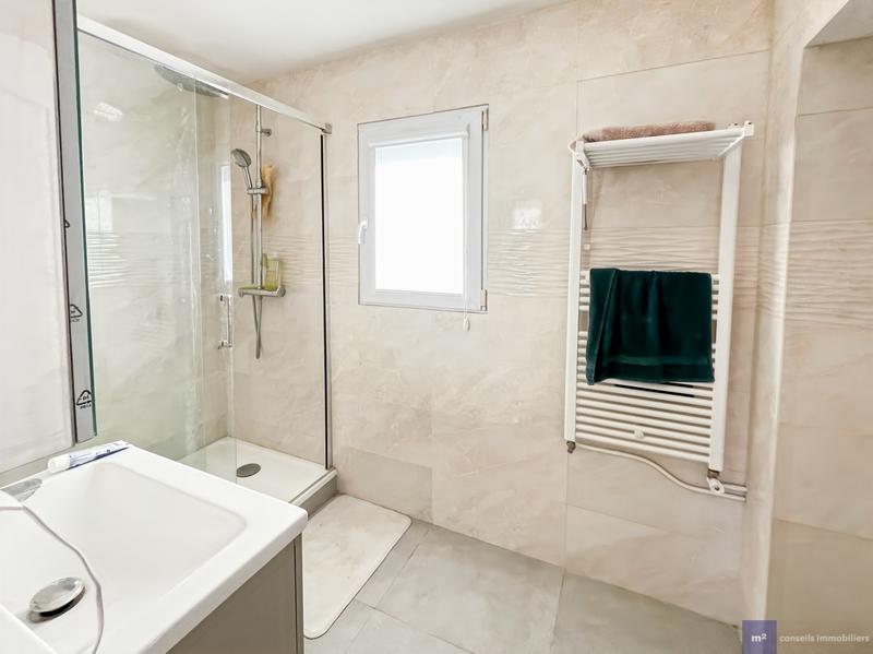 Maison - 166 m² - 6 pièces