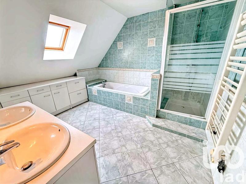 Maison - 135 m² - 6 pièces