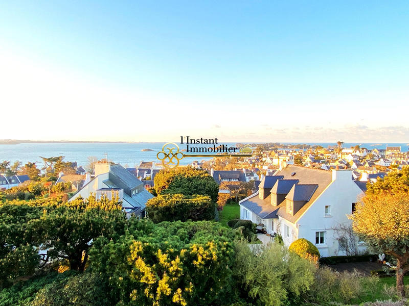 Maison - 201 m² - 7 pièces