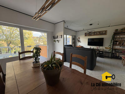 Appartement - 94 m² - 4 pièces
