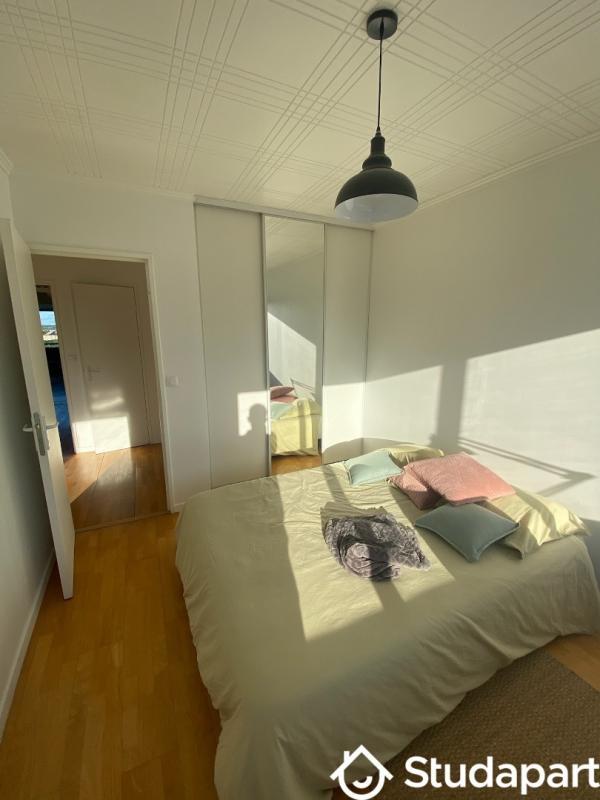 Chambre - 13 m² - 1 pièce