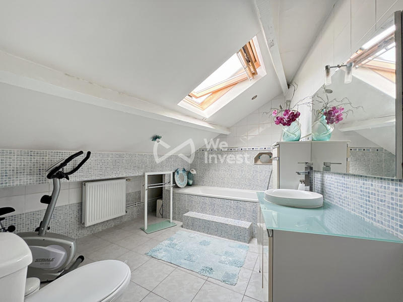 Maison - 190 m² - 6 pièces