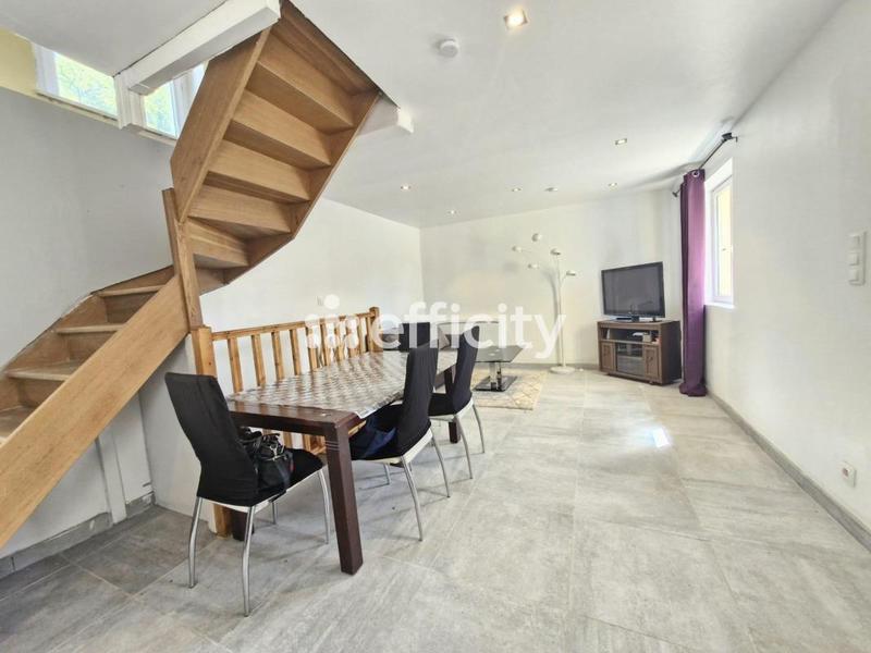 Maison - 120 m² - 3 pièces