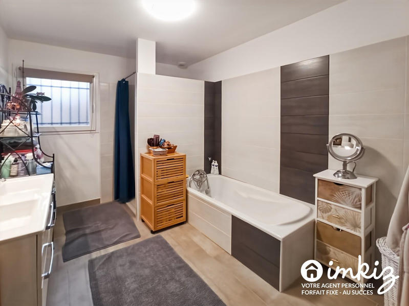 Maison - 98 m² - 4 pièces