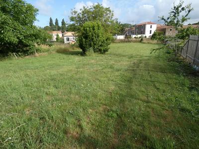 Terrain - 715 m²