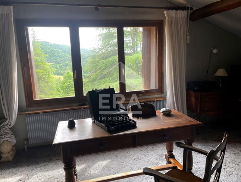 Maison - 500 m² - 10 pièces