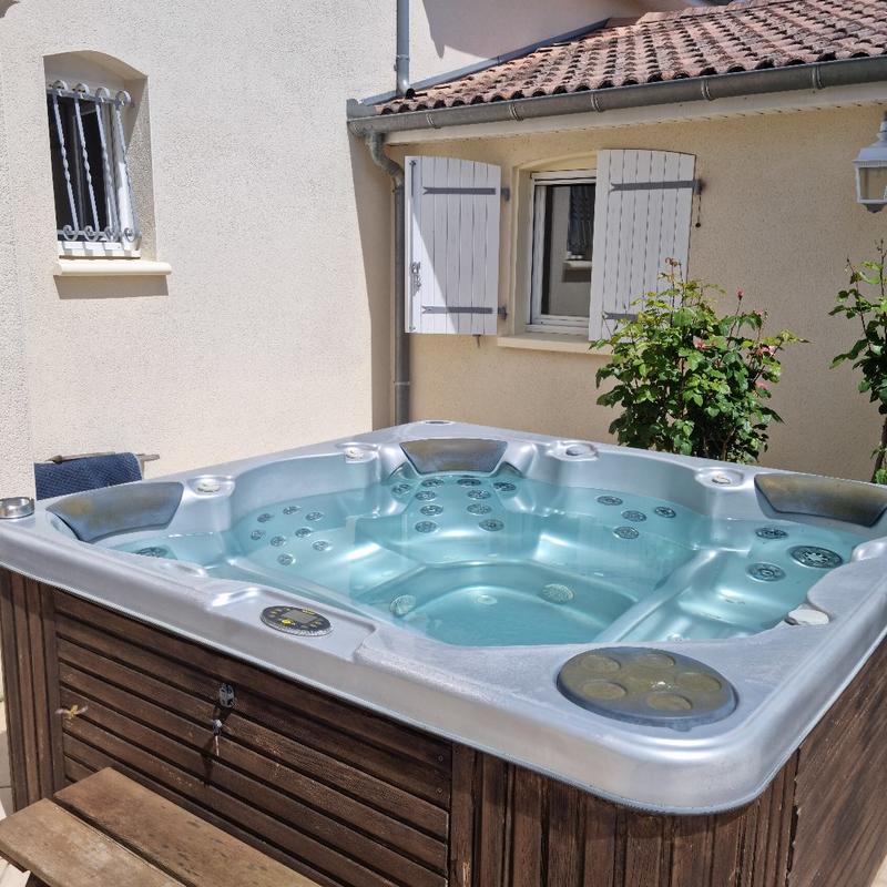 Maison - 299 m² - 7 pièces