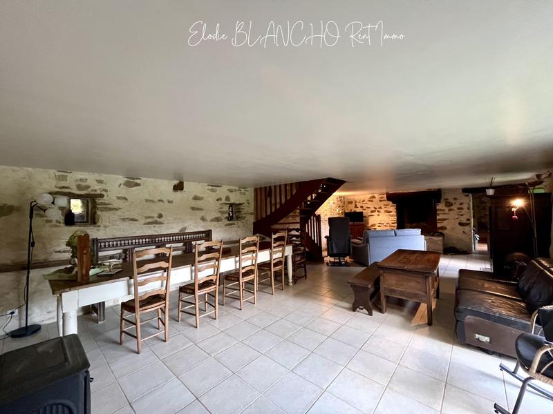 Maison - 136 m² - 7 pièces