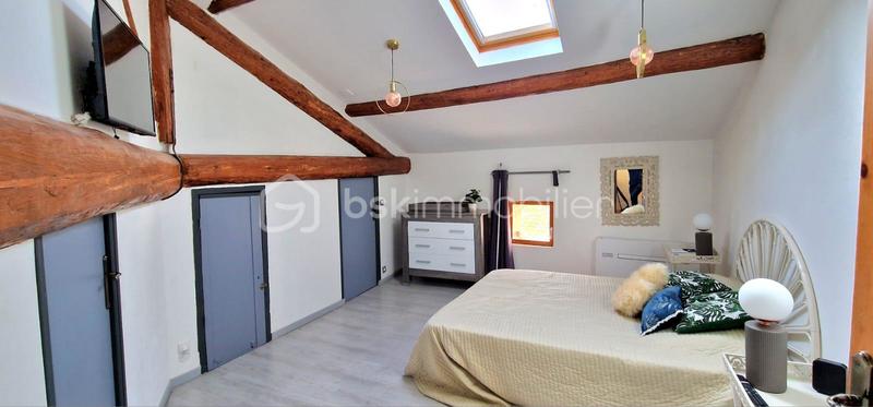 Demeure - 125 m² - 5 pièces