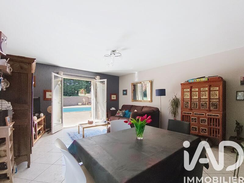 Maison - 229 m² - 6 pièces