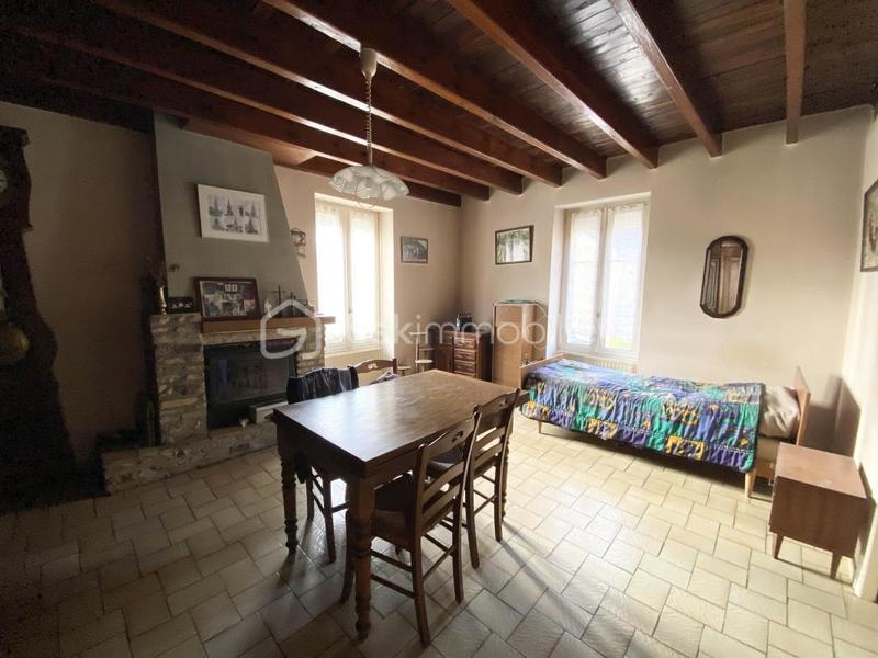 Maison - 90 m² - 3 pièces
