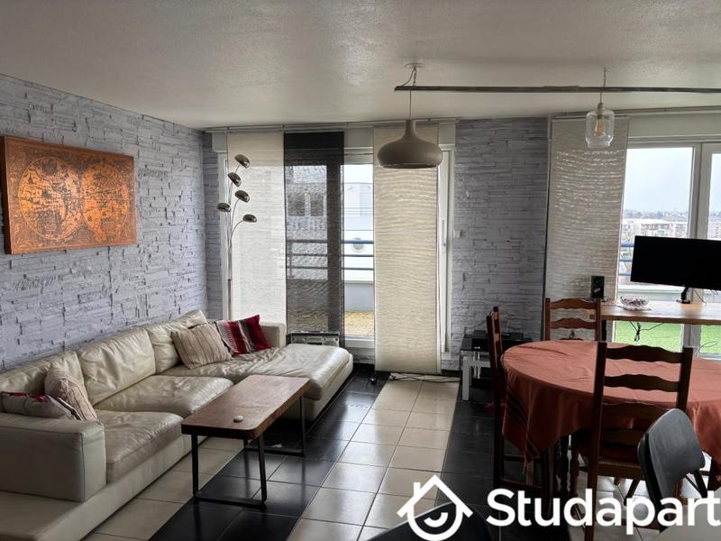 Chambre - 13 m² - 1 pièce