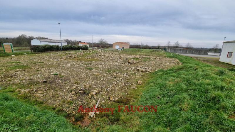 Terrain industriel - 2 176 m²