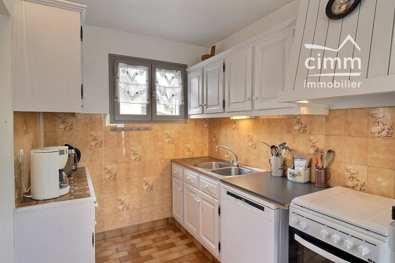 Maison - 273 m² - 10 pièces