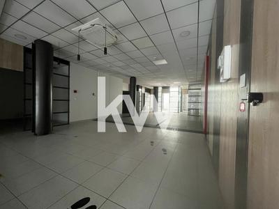 Local commercial - 254 m²