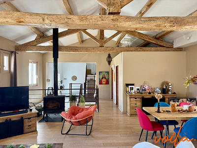 Maison - 313 m² - 8 pièces