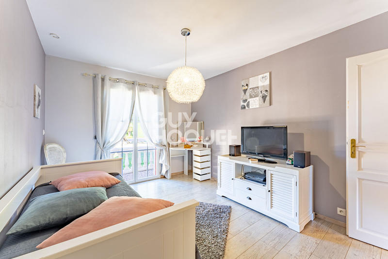 Maison - 193 m² - 6 pièces