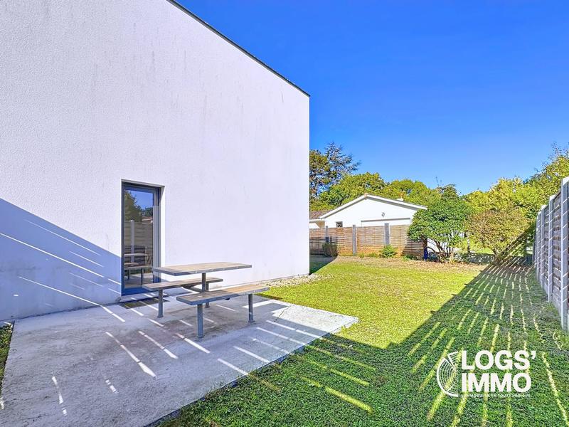 Maison - 95 m² - 5 pièces