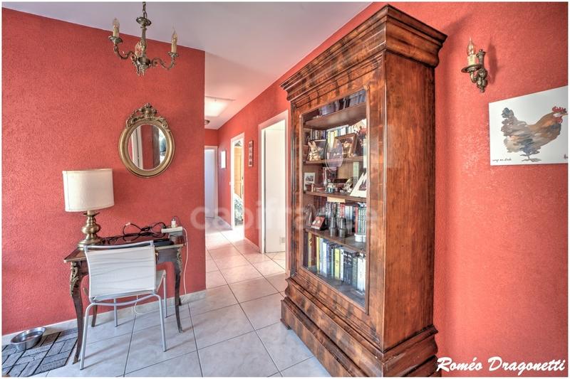 Maison - 120 m² - 4 pièces